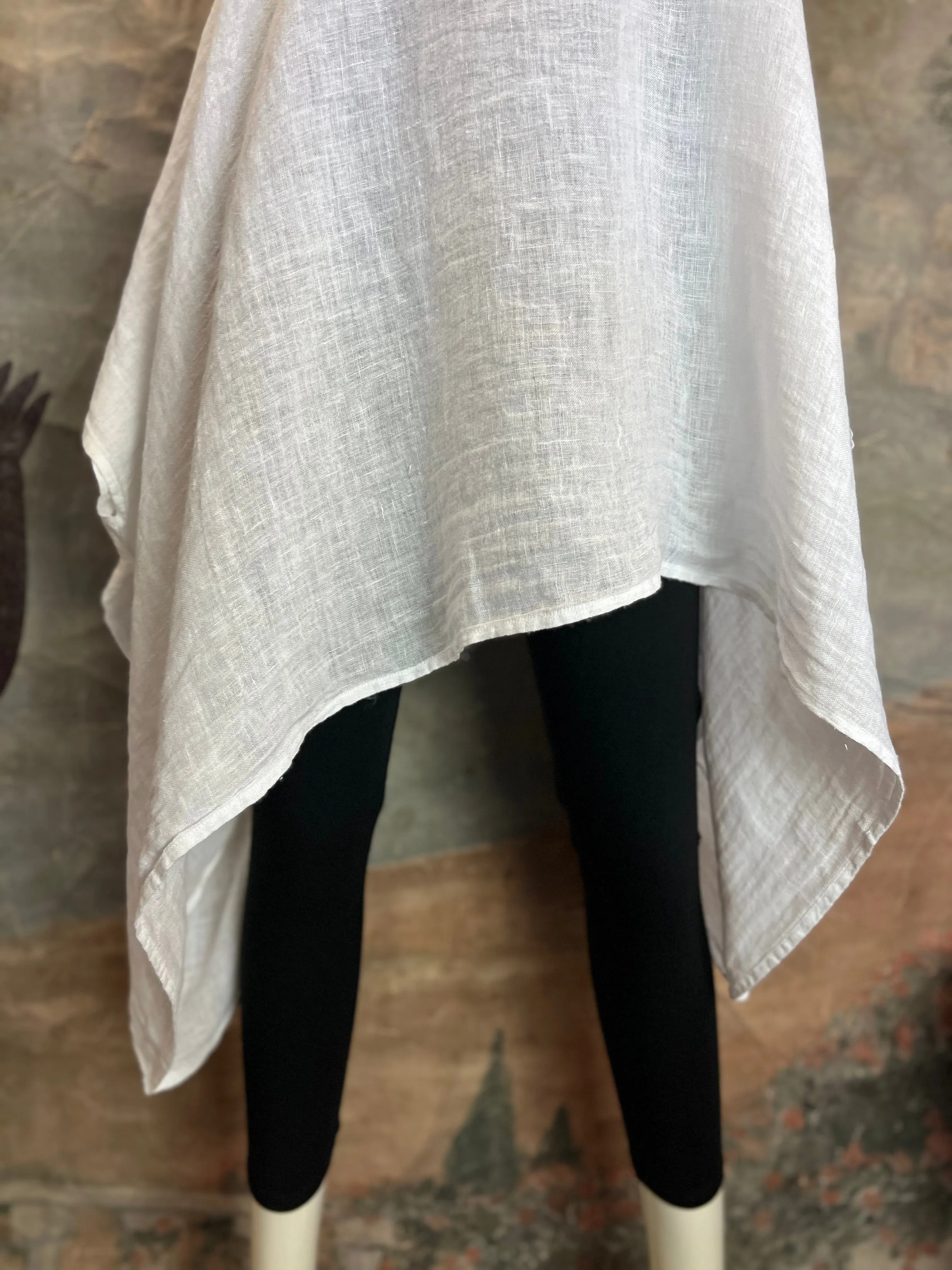 001IAV Oversized Gauze Tunic Top-White