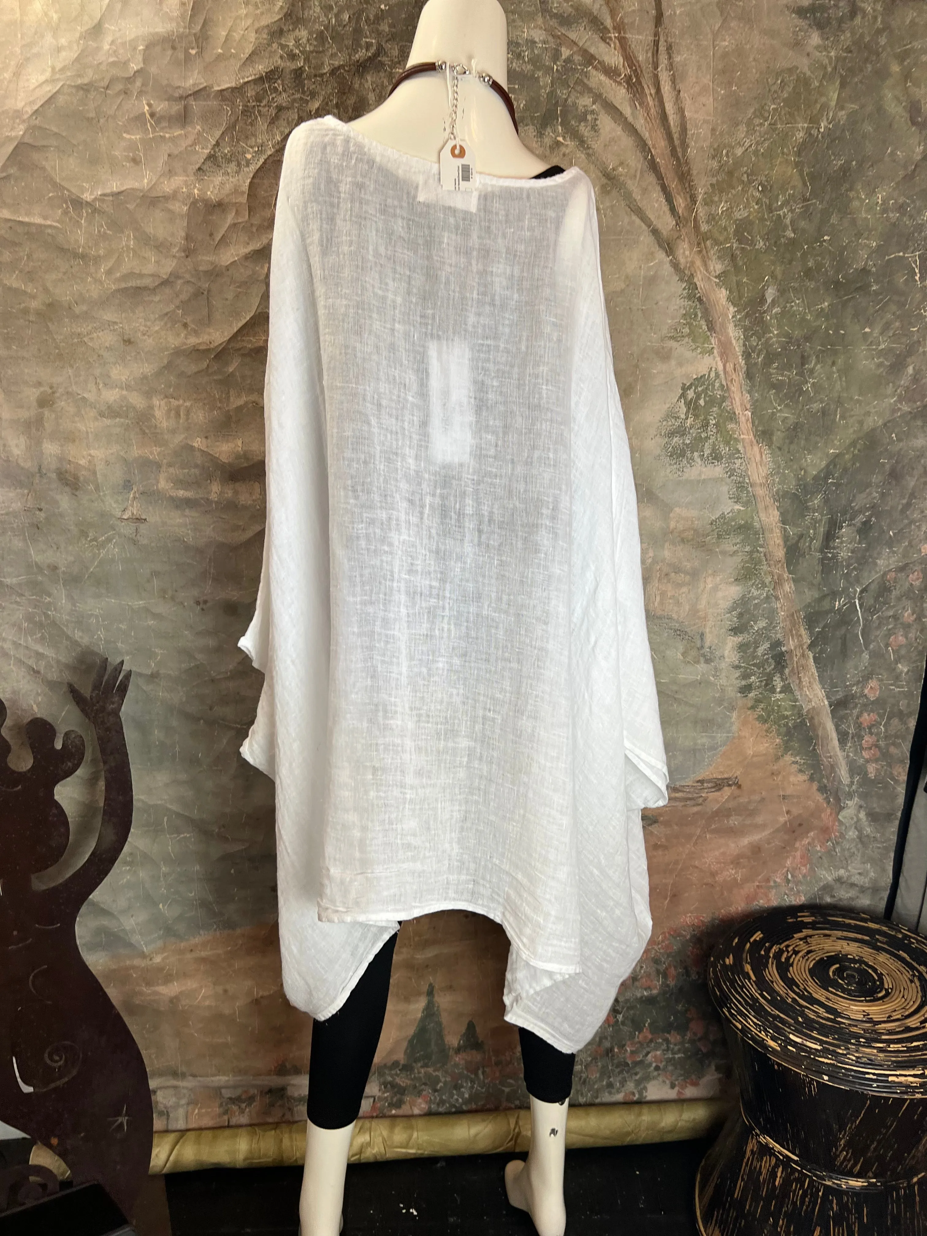 001IAV Oversized Gauze Tunic Top-White
