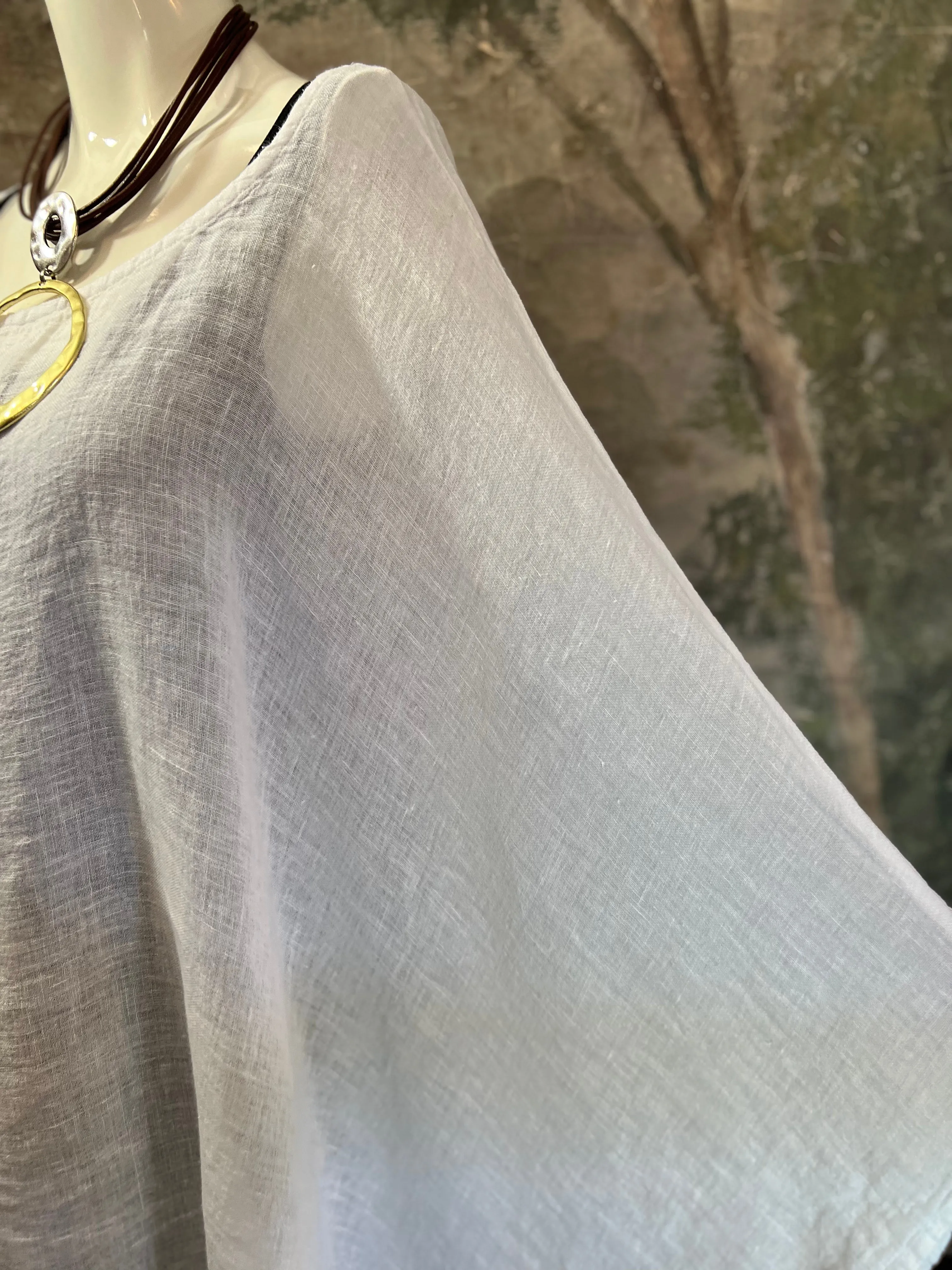 001IAV Oversized Gauze Tunic Top-White