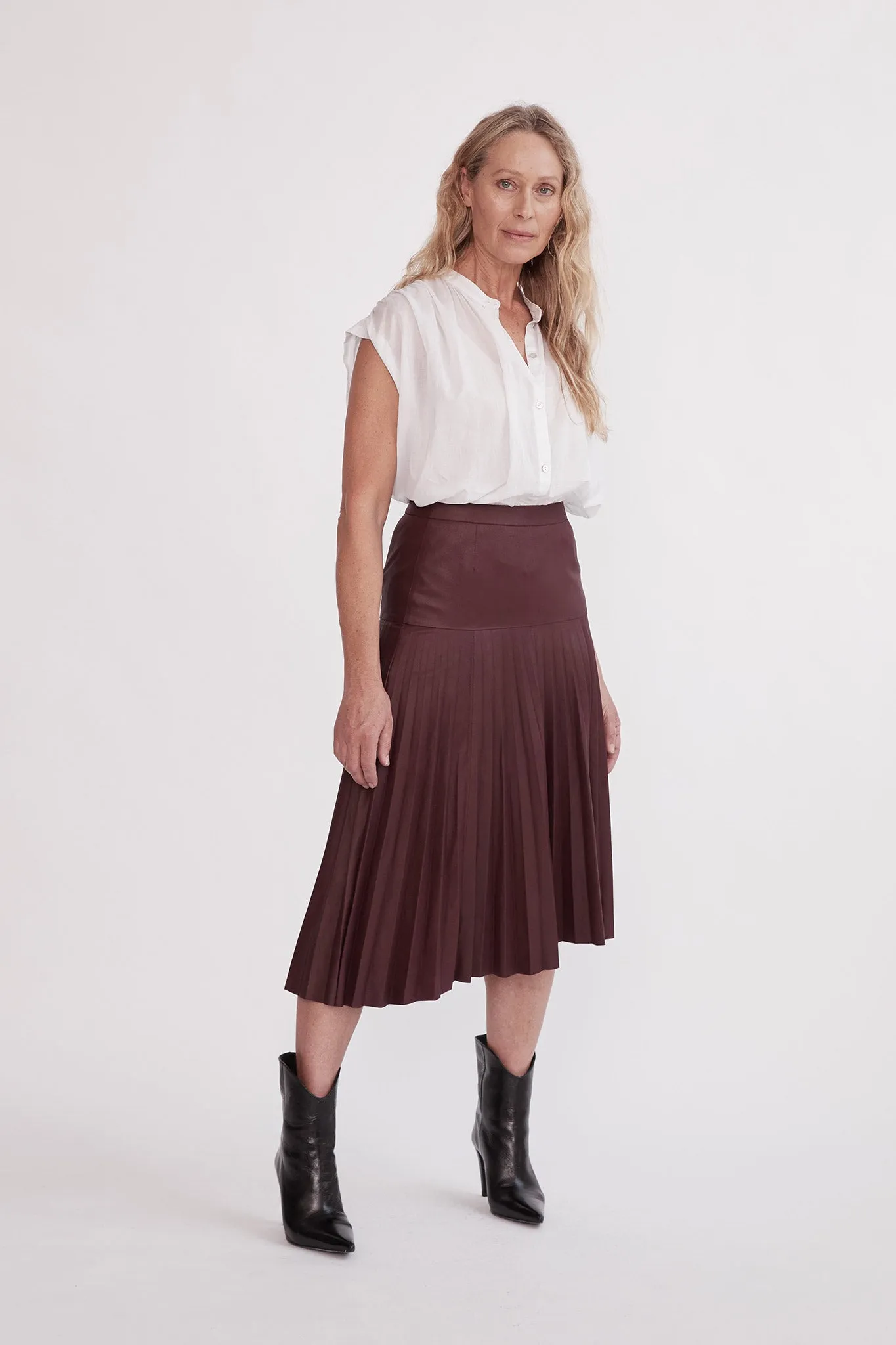Park Avenue Pleat Skirt Shiraz Leather - SAMPLE
