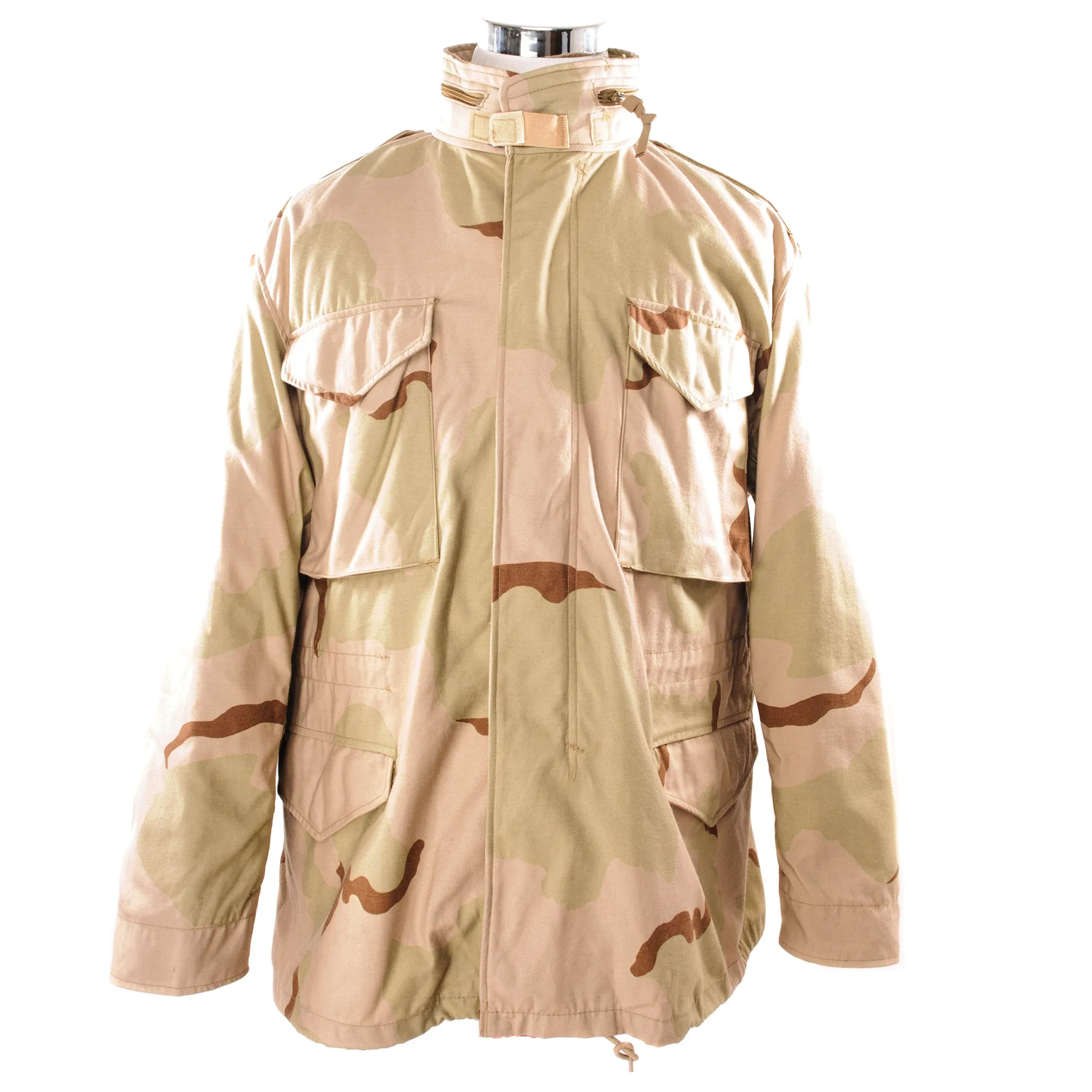 VINTAGE US ARMY M-1965 M65 FIELD JACKET DESERT CAMO 1999 SIZE LARGE REGULAR DEADSTOCK